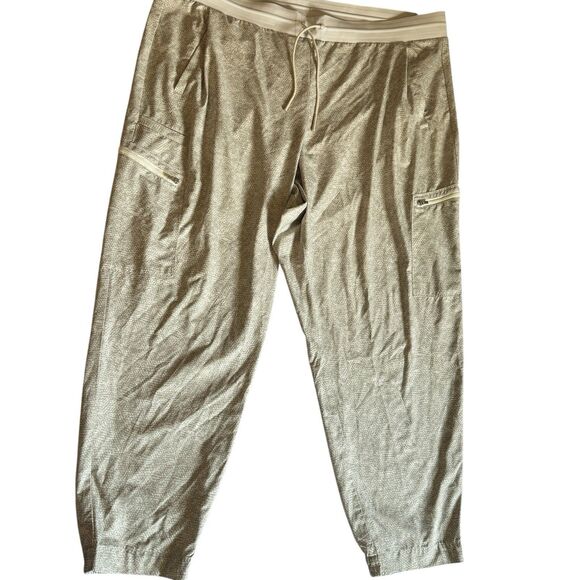 Athleta Venture Printed Pant Plus Size 22 Viper Gray Jogger Cargo Athleisure - Picture 8 of 8